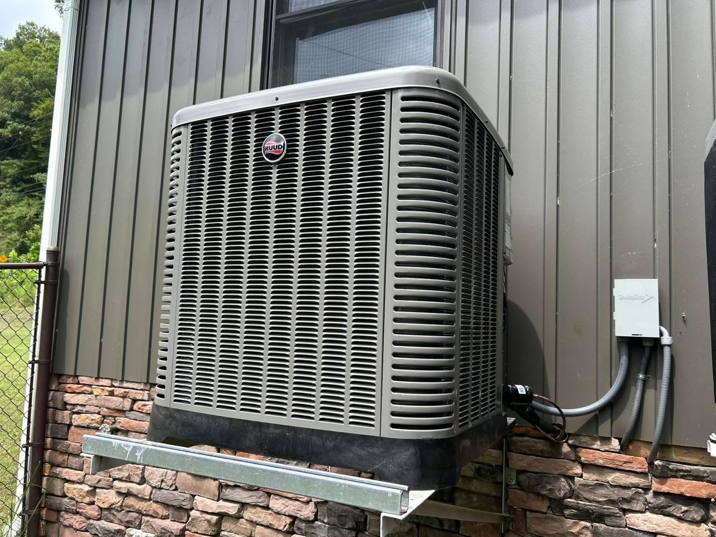 High Standards Heating, Cooling & Electrical project photo